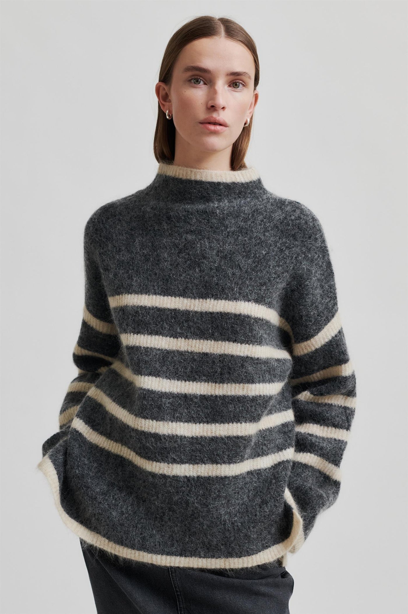 Ovalis Knit T-Neck