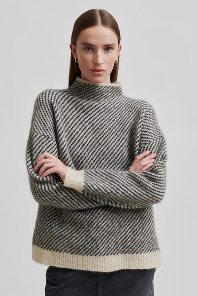 Capella Knit T-neck