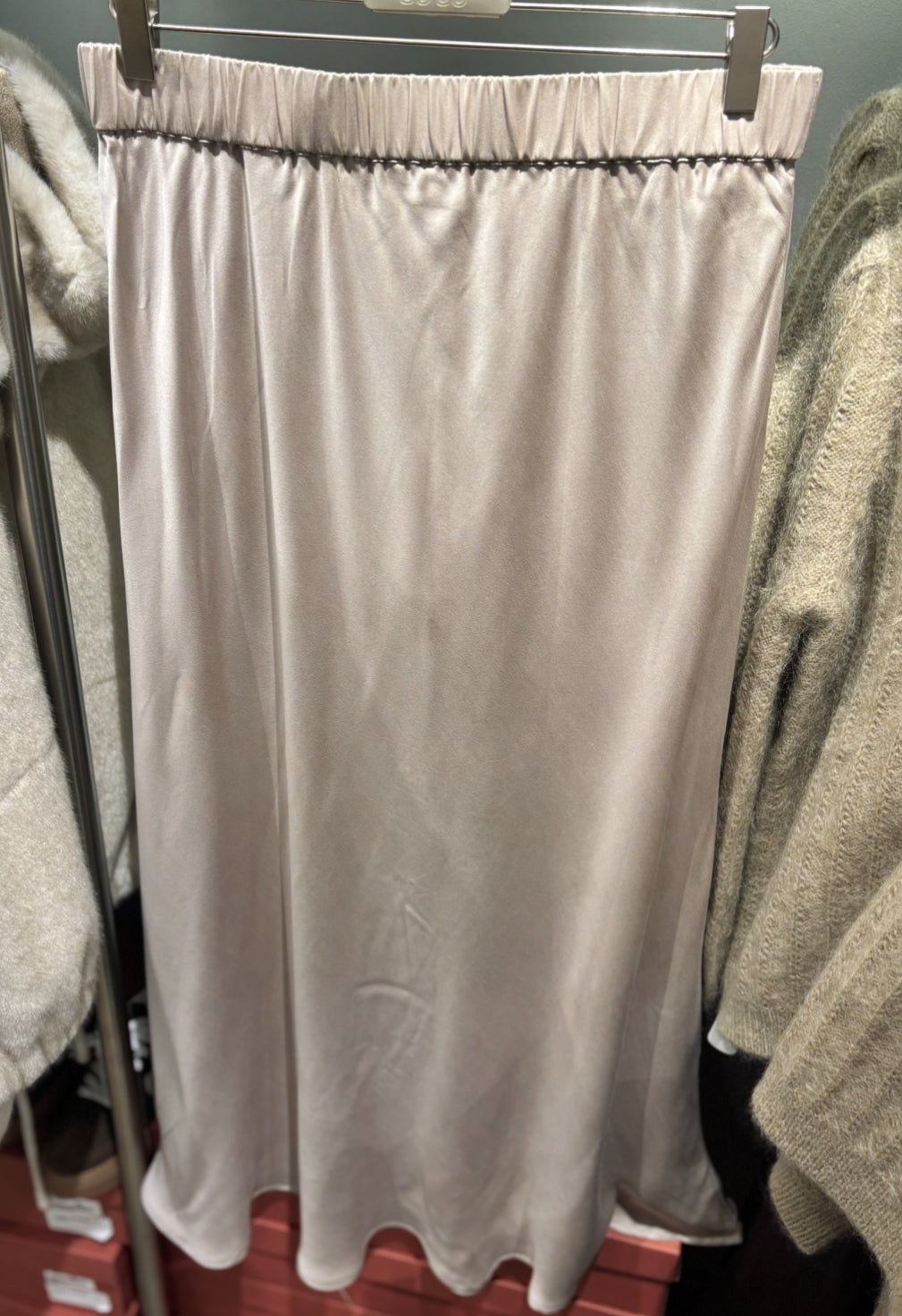 Amuse by Veslemøy  Margit silkeskjørt