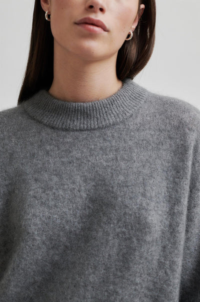 Brook knit drop shoulder O-neck