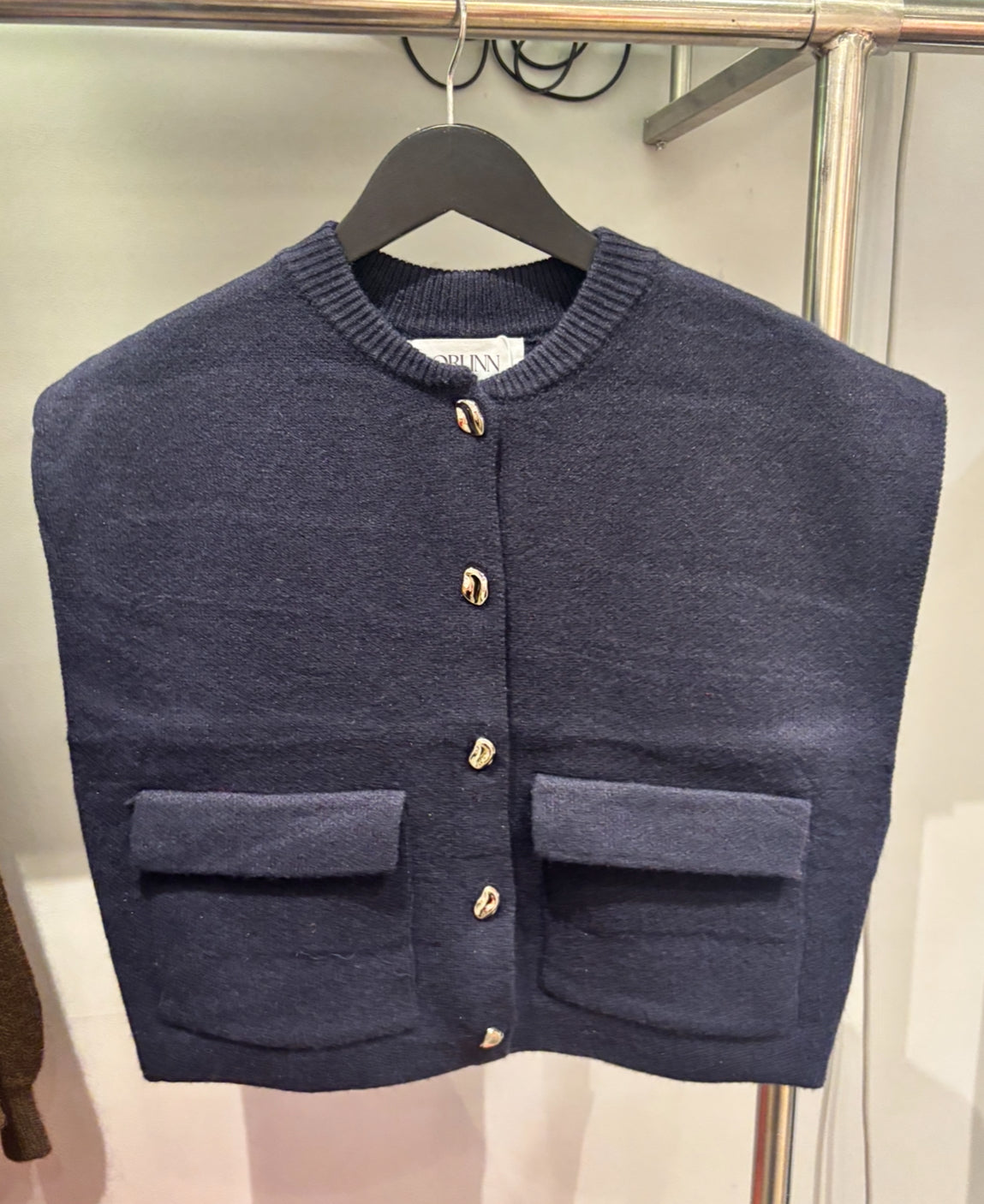 Paris with Love  Orlinn Vest med knapper