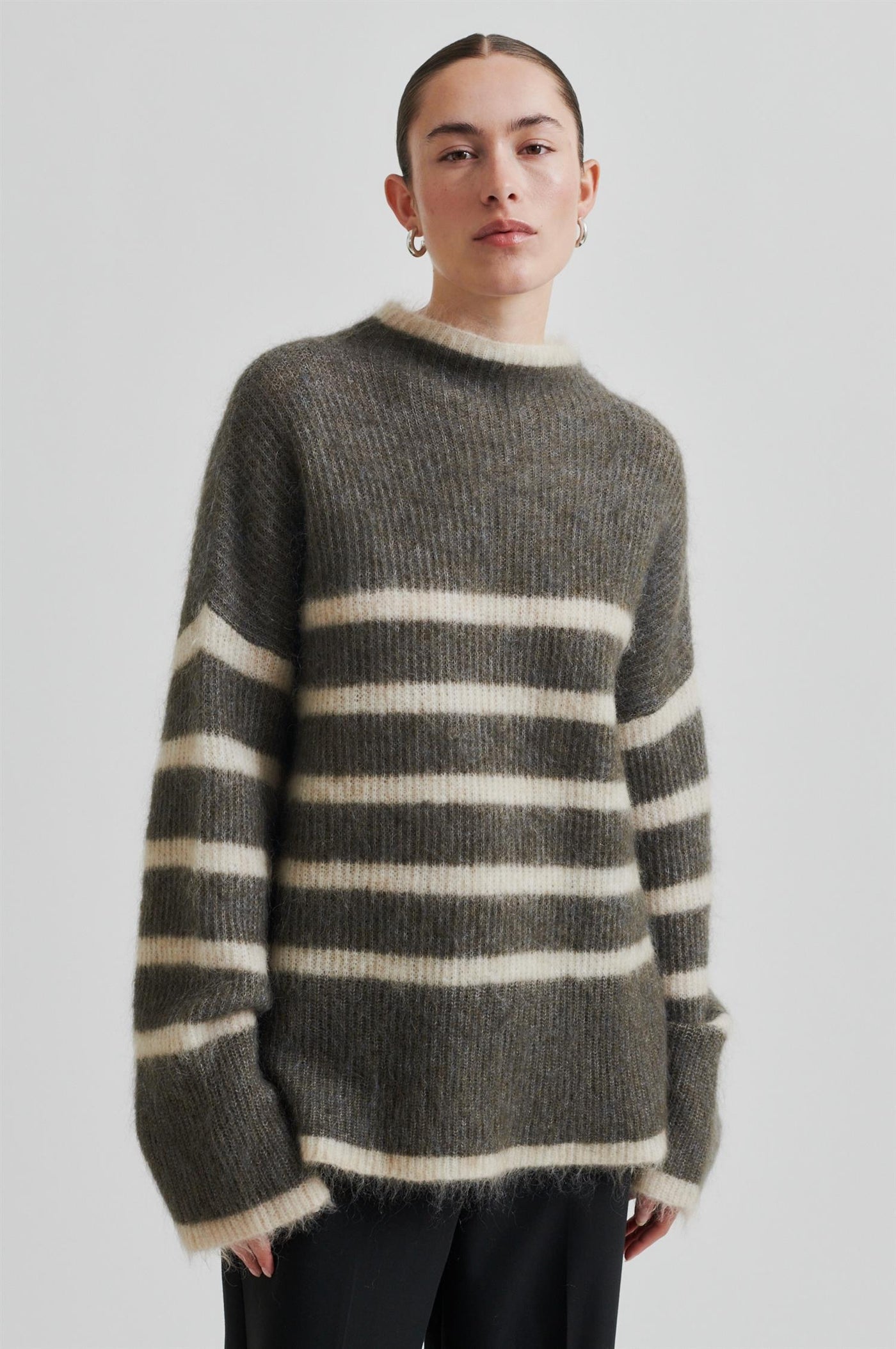 Ovalis Knit T-Neck