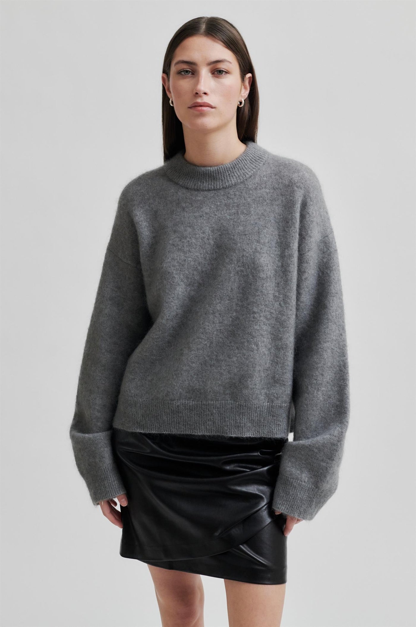 Brook knit drop shoulder O-neck