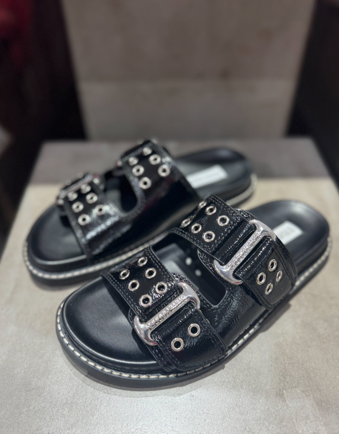 Steve Madden  Agent