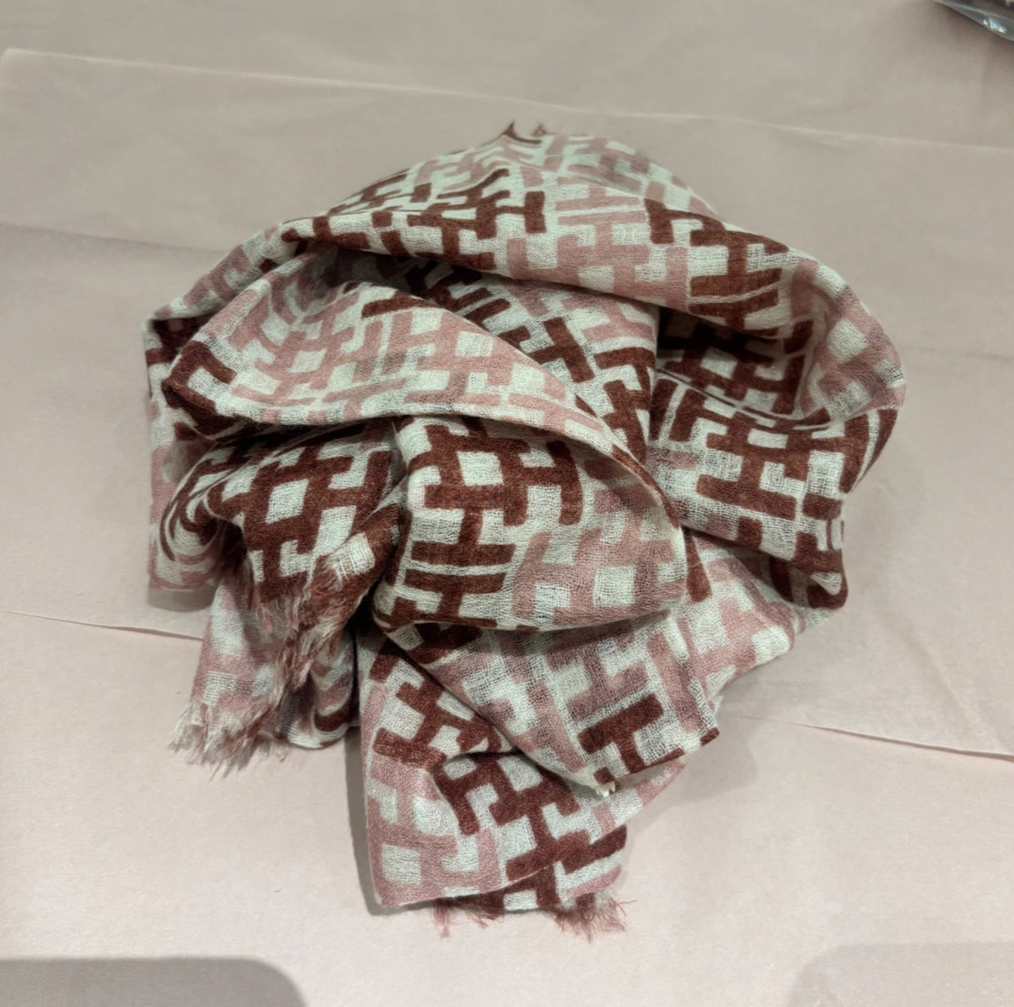 Hemisphere  Scarf woven print 90x90